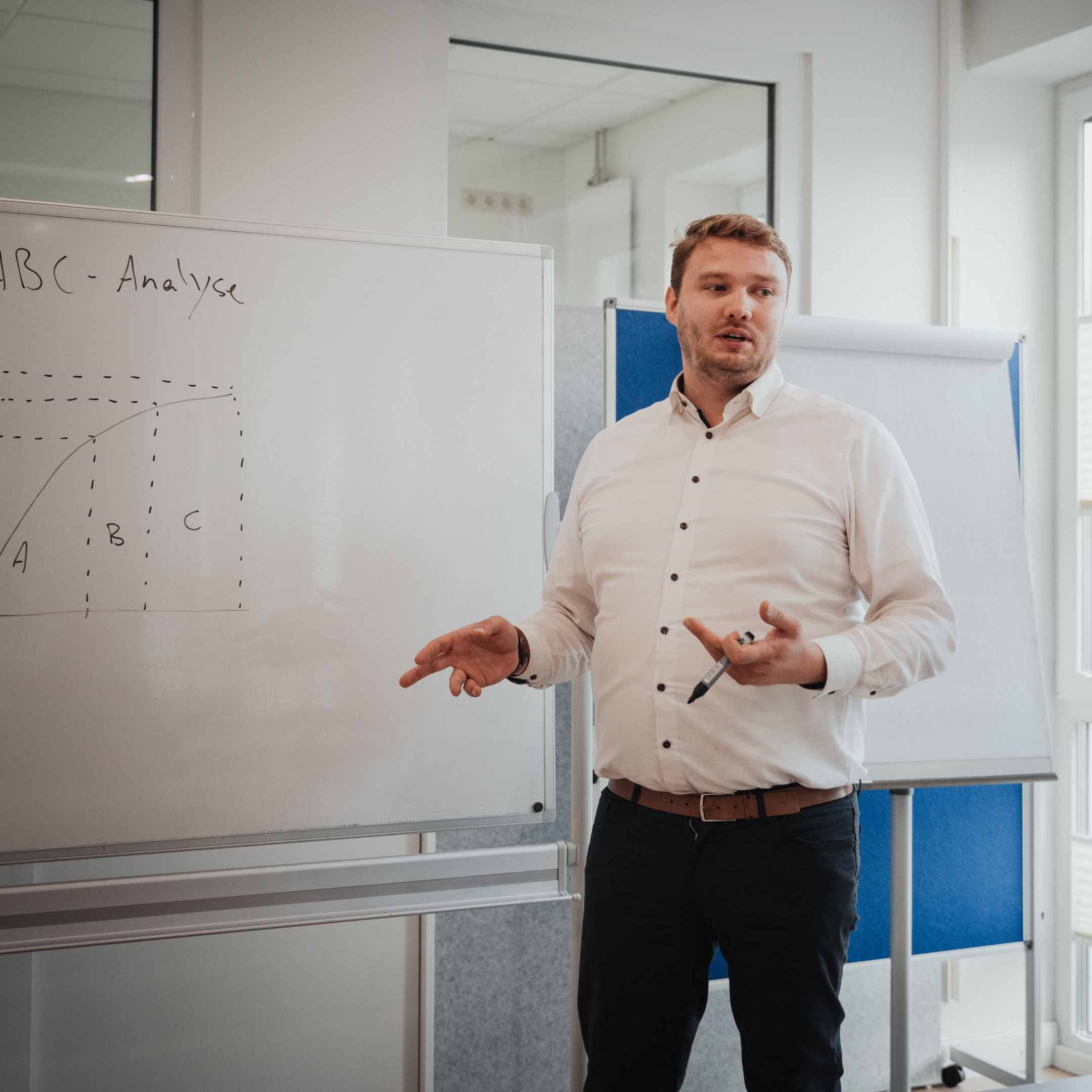 Marc Bischof, Dozent und Ansprechpartner