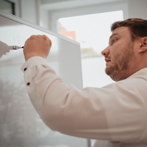 Marc Bischof, Dozent der Sachkunde-Weiterbildung